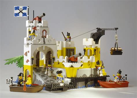 Do You Remember These Vintage Lego® Sets From Your Childhood