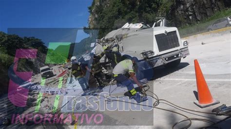 Muere Trailero Al Volcar Su Unidad En La Autopista Del Sol