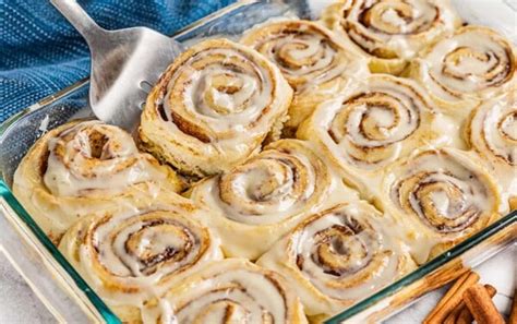 Best Homemade Cinnamon Rolls Ever