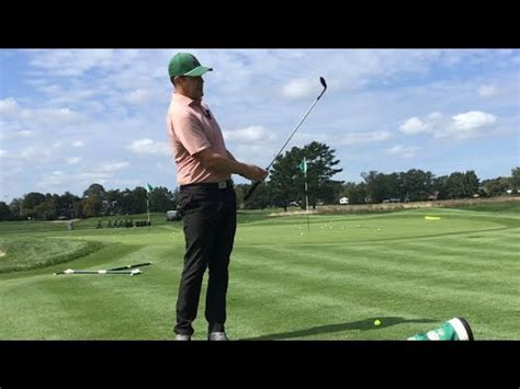 Pitching V Chipping Similarities And Differences Improve Yor Short