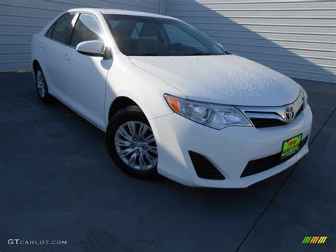 Super White Toyota Camry Le Photo Gtcarlot