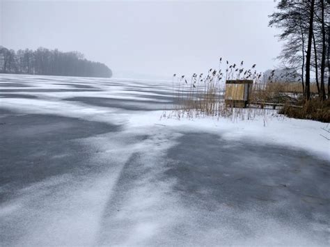 DOMKI POD JESIONEM SŁAWIANOWO NAD JEZIOREM SLAWIANOWO Polska od