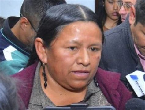 Aprehenden a la exministra Achacollo por el caso Fondo Indígena Datos Bo