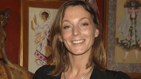 Chi è Phoebe Philo e perché il suo ritorno agita il mondo della moda