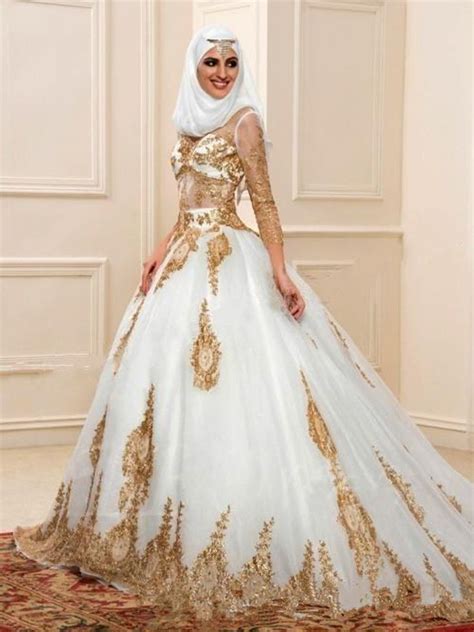 Newest White And Gold Muslim Wedding Dresses 34 Long Sleeve Ball Gown