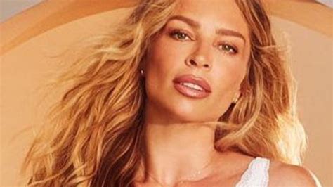 Grazi Massafera Impressiona Ao Surgir De Lingerie Branca Sexy