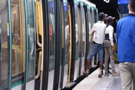 Accident grave sur la ligne 3 du métro à Paris le trafic est perturbé