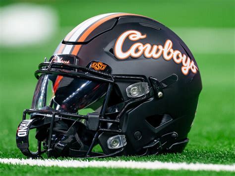 Ncaa Blocks Oklahoma State From Wearing Nil Qr Codes On Helmets