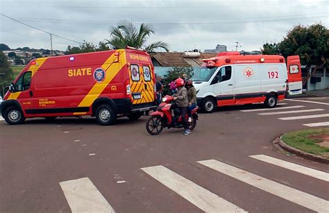 Motociclistas ficam feridos após serem atingidos por carro em Campo Mourão