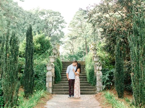 Norfolk Botanical Garden Norfolk VA Engagement - Molly Lichten Photography