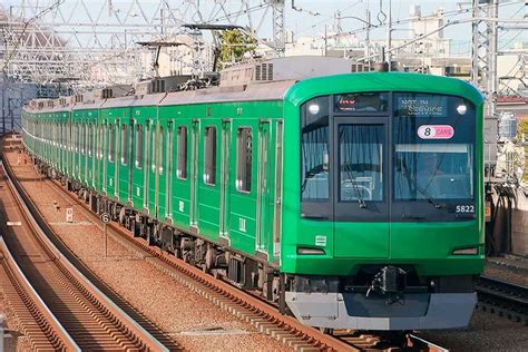 東急5000系5122編成が「青ガエル」ふうラッピングのまま出場｜鉄道ニュース｜2020年3月4日掲載｜鉄道ファン・railfjp