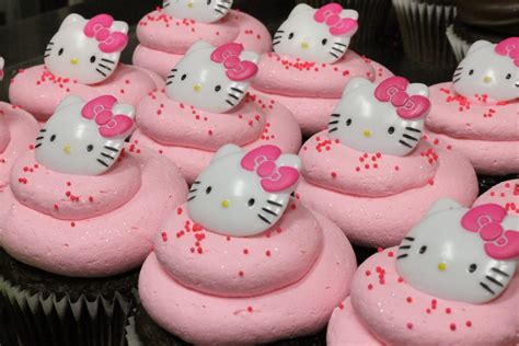 Hello Kitty Cupcakes Archives Pattys Cakes And Desserts