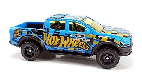 Машинка Базовая Hot Wheels Ford Ranger Raptor Hot Trucks FYF Blue купить в интернет