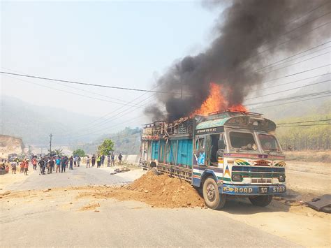 औषधिमा प्रयोग हुने केमिकल बोकेको ट्रकमा आगलागी Lagani News