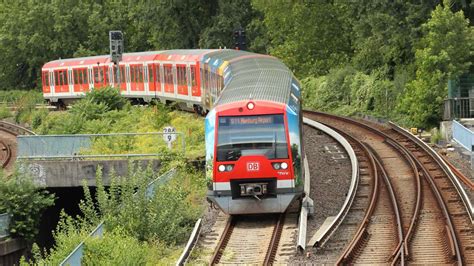 J Hriger Wird In Hamburg Von S Bahn Erfasst Tot