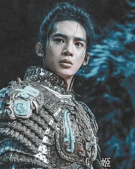 Yu Shi The Actor Of Ji Fa In The Movie Fengshen Was Surrounded At