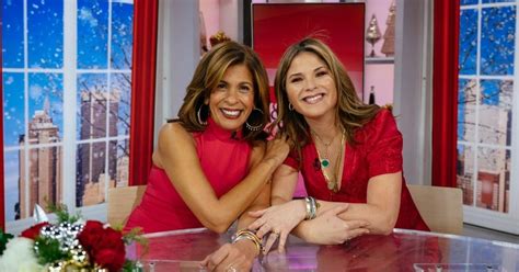 How Much Is Hoda Kotbs Net Worth? TODAY Co-Anchor Details