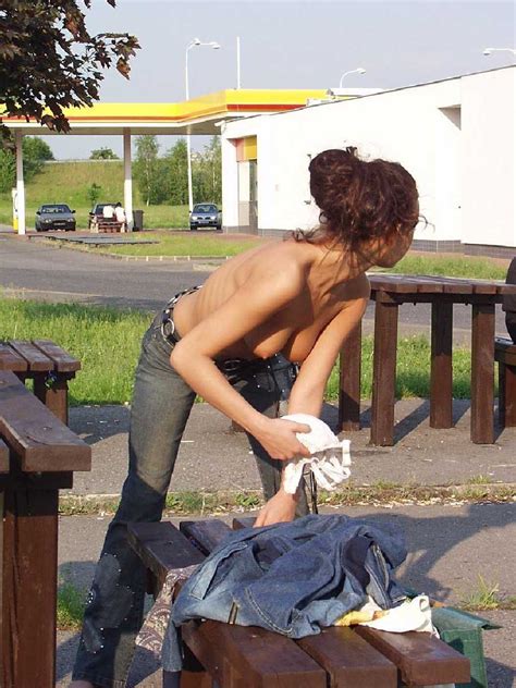 Flashing Public Dares Real Girls Naked