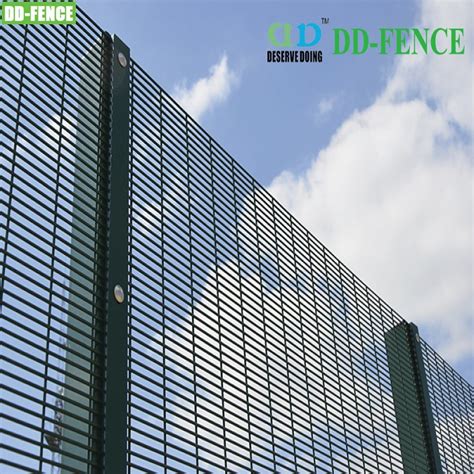 High Quality Hot Dipped Galvanized High Security Anti Climb Fence