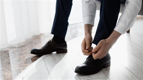 Estos son los zapatos más cómodos para que los hombres vistan elegantes