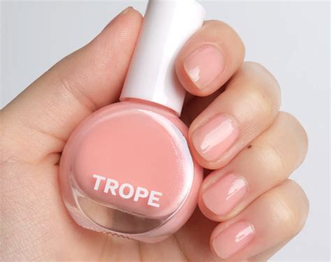 Female Daily Editorial Suka Nail Polish Intip Kuteks Yang Dipakai