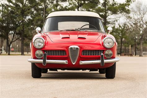 1962 Alfa Romeo 2000 Touring Spider 06 Classicon Motorwagen