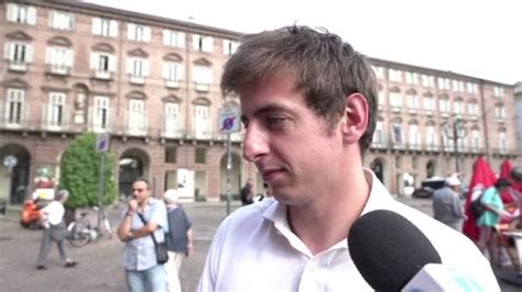 Giornalista Aggredito Joly Al Presidio In Suo Sostegno A Torino Youtube