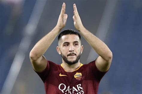 Ex Roma Defender Kostas Manolas In Talks With Hellas Verona Salernitana