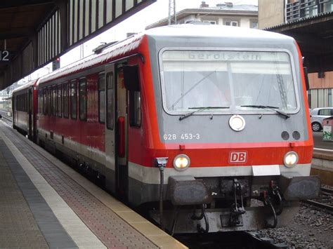 In Trier Hbf Steht Triebwagen 628 458 3 Zusammen Mit 928 458 3 Als RB