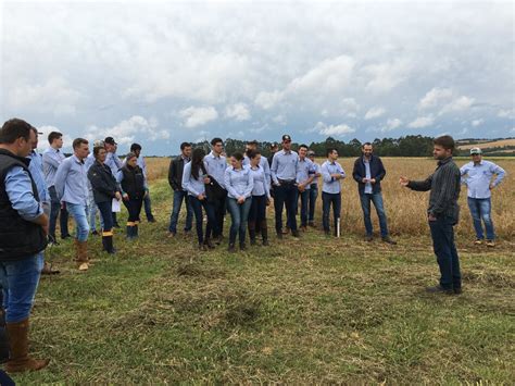 Empresa De Pesquisa Agr Cola Visitada Pelos Acad Micos De Agronomia