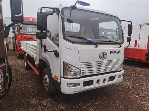 Factory Price Faw 4x2 Light Duty Lorry Dropside Truck China Dropside