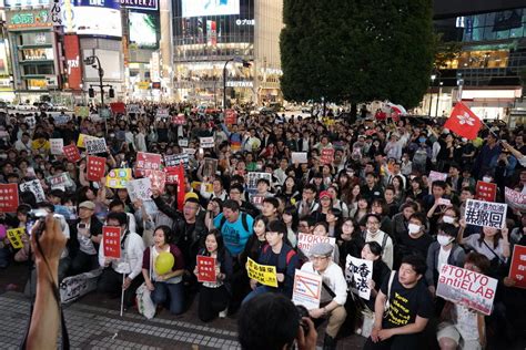 「香港加油！」 デモに連帯して渋谷のハチ公前広場で抗議集会 毎日新聞