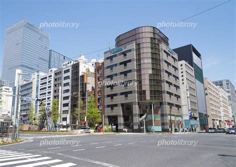 八重洲通りから東京駅八重洲口をのぞむ風景（東京都中央区） 写真素材 5040799 フォトライブラリー Photolibrary