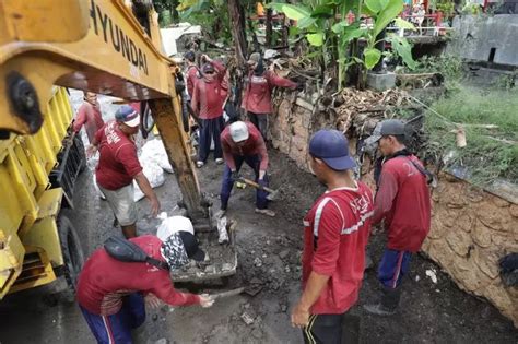 Pemkot Surabaya Langsung Perbaiki Tanggul Jebol Jawa Pos