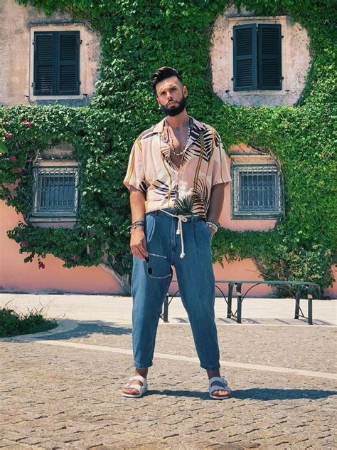 Pin De Freddy Solis En Sandalias Outfits Hombres Verano