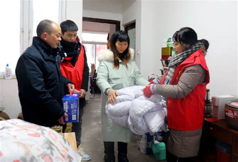 寿宁鳌阳镇：为困难群众送上防寒物资新宁德