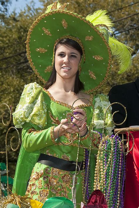 Mardi Gras 2010 Mardi Gras Krewe Of Mid City St Charles … Flickr