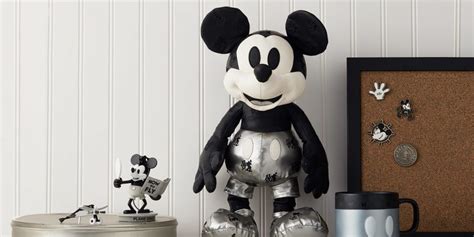 Mickey Mouse Memories January Collection Out Now In The US DisKingdom