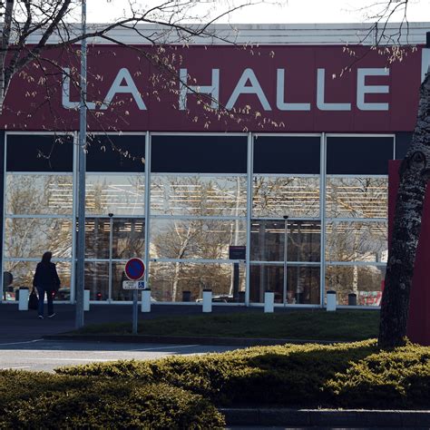 Soldes d été 2015 grève à La Halle 150 magasins fermés