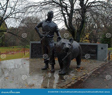 Polish Soldier and Bear Wojtek. Editorial Stock Photo - Image of army ...