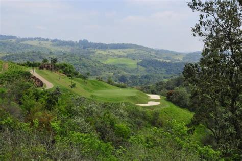 Vista Verde Golf Course by Dan Blankenship - Golf in Brazil