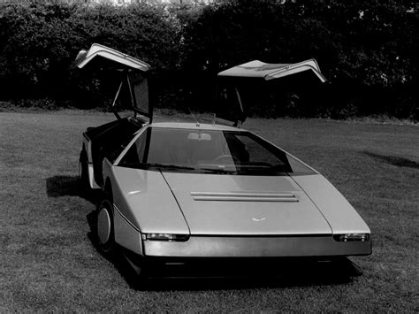 Aston Martin Bulldog (1980) - Old Concept Cars