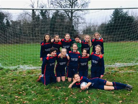 Download Bullers Wood Girls