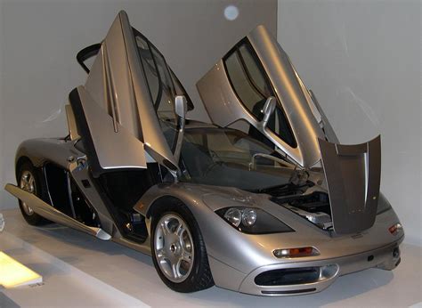 Mclaren F1 Châssis Carbone Design Aéro Moteur V12