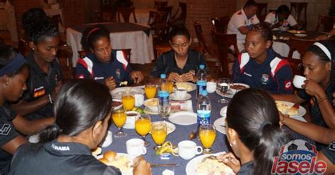 La selección femenina concentrada para su debut Otras Selecciones