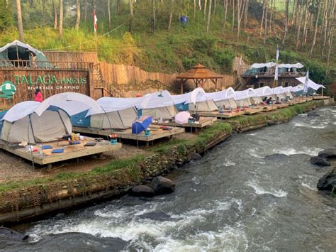 Tempat Camping Paling Viral Di Bandung Bukan Di Hutan Viewnya Langsung