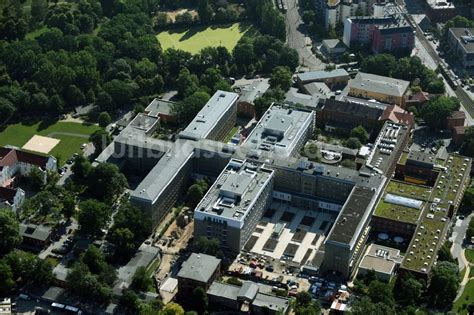 Berlin aus der Vogelperspektive Klinikgelände des Krankenhauses