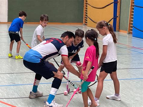 Hockeytrainer Zu Besuch An Der Berkenschule