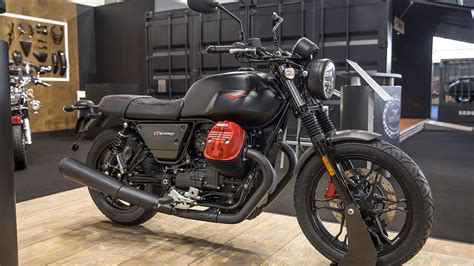 Moto Guzzi V7 Iii Carbon In Serie Limitata Inmoto