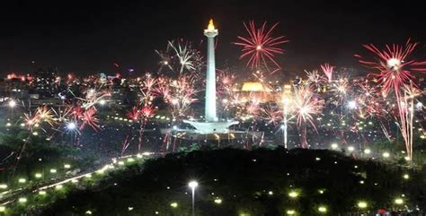 Ada Car Free Night Saat Malam Tahun Baru MRT Beroperasi Lebih Lama